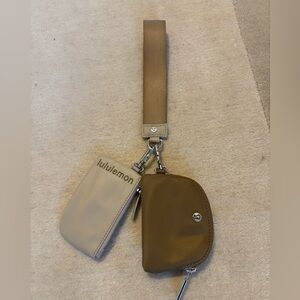 Lululemon Dual pouch wristlet